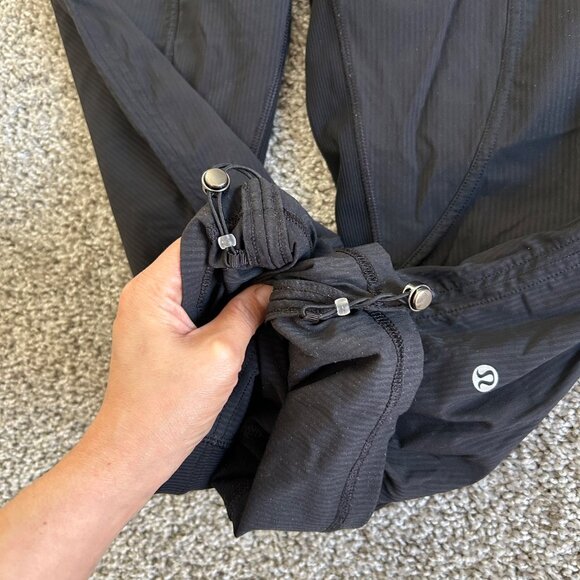 Lululemon Dance Studio Womens 12 Black Cropped Pants Activewear - Picture 6 of 11